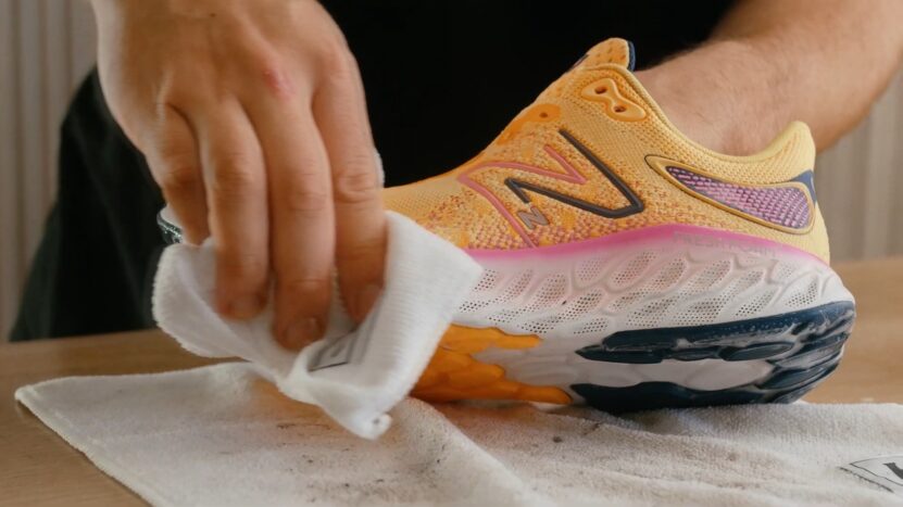 How to Clean New Balance Shoes - The Ultimate Guide - Rrun
